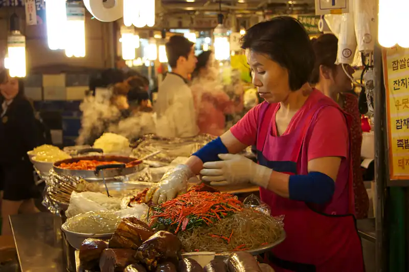 The Vibrant Heart of Seoul’s Street Food